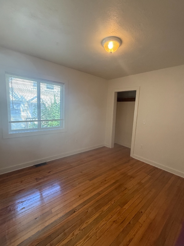 Primary Photo - 621 E Bellows St