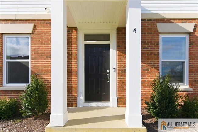 Foto del edificio - 4 Barton Ave