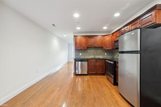Foto del edificio - 4 br, 2 bath Duplex - 1815 N 18TH ST Unit 102