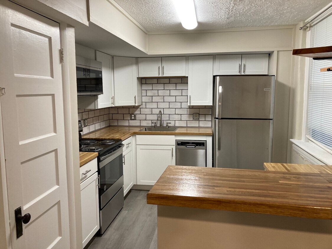 Foto principal - 206 Bradford St