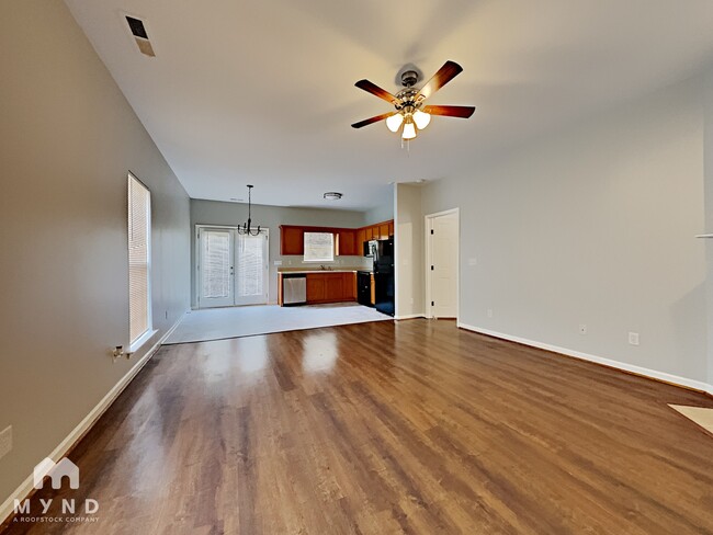 Foto del edificio - 1135 Castlemaine Dr