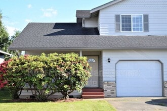 Building Photo - 214 Reeds Ln