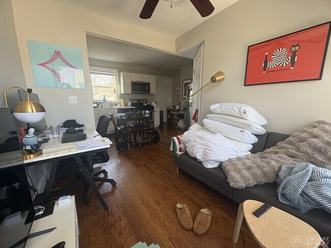 Building Photo - 4 Belvidere Pl