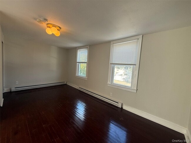 Foto del edificio - 1 Birchwood Ave