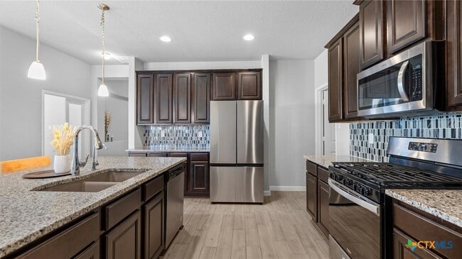 Building Photo - 3210 Roan St