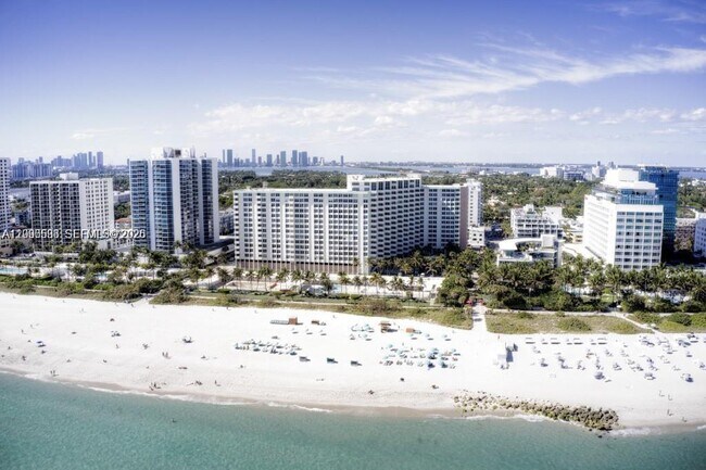 Foto del edificio - 2899 Collins Ave