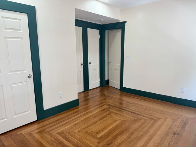 Building Photo - 130 Hubinger St