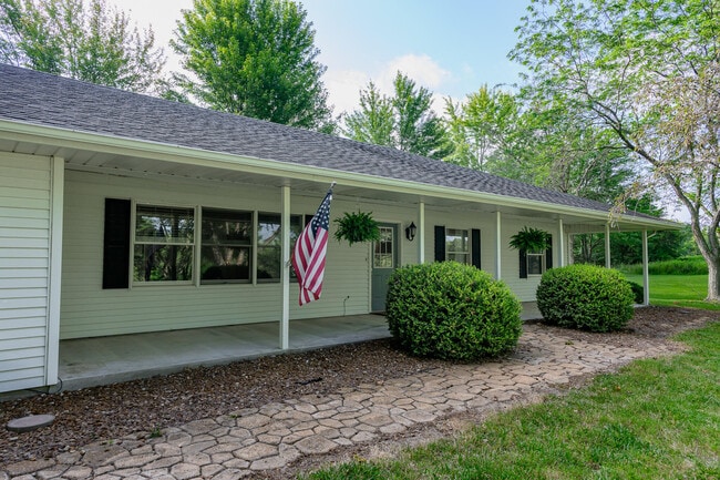 Building Photo - 14176 HWY DD Hwy