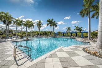 Building Photo - Peridot Palms