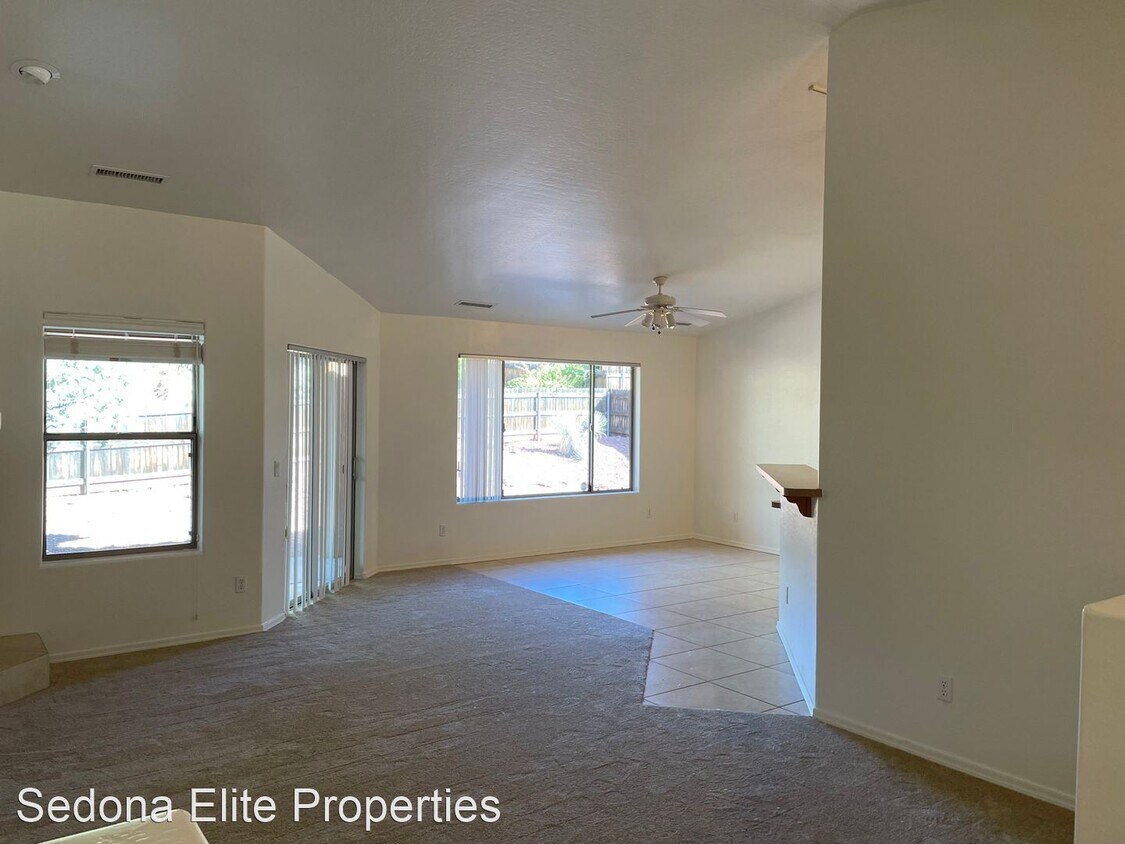 Primary Photo - 3 br, 2 bath House - 60 RIM TRAIL DRIVE