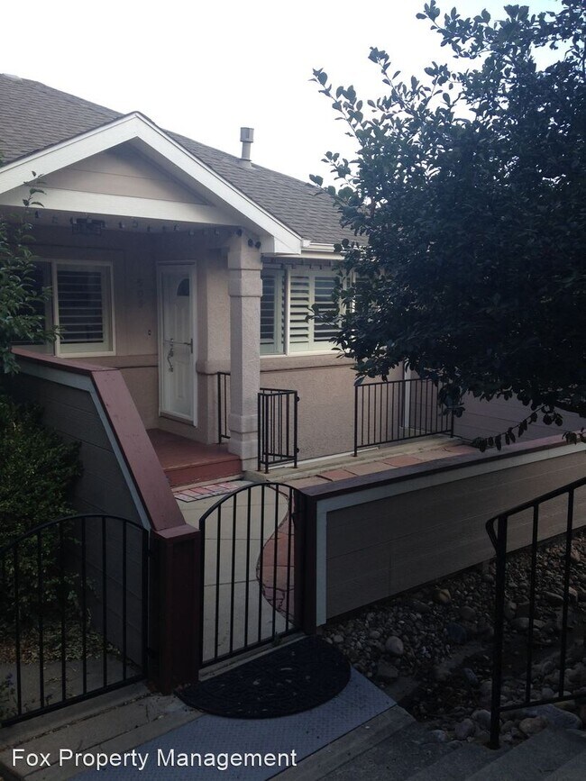 Building Photo - 4 br, 3 bath House - 509 Ridgeview Drive