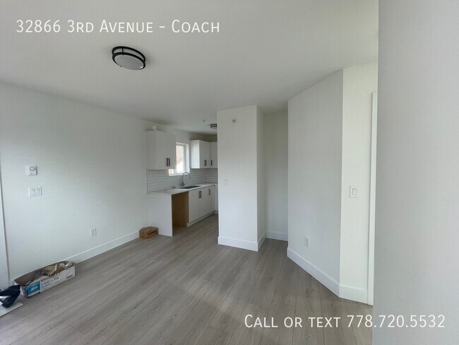 Photo du bâtiment - Brand New 1BR Coach House