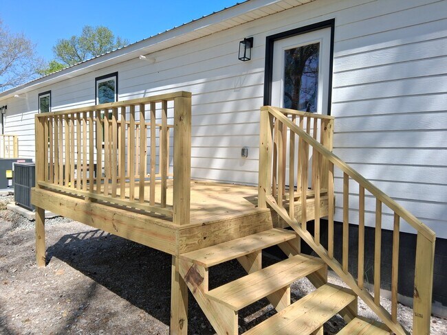 Foto del edificio - 209 Ryan Dr