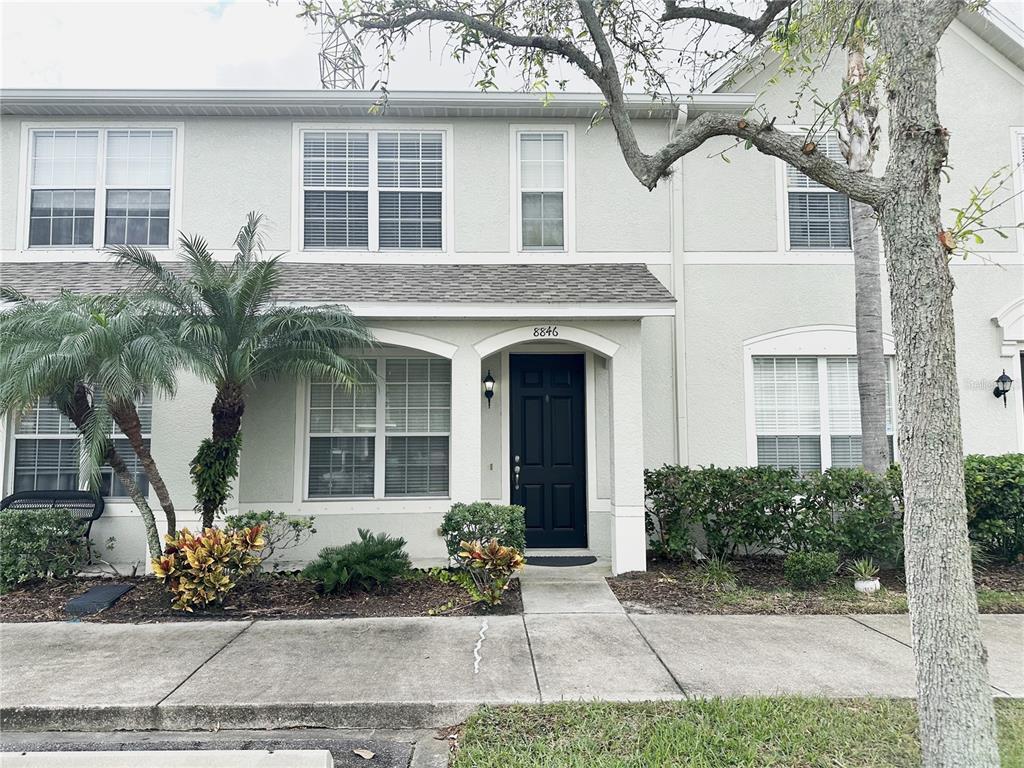 Foto principal - 8846 Christie Dr