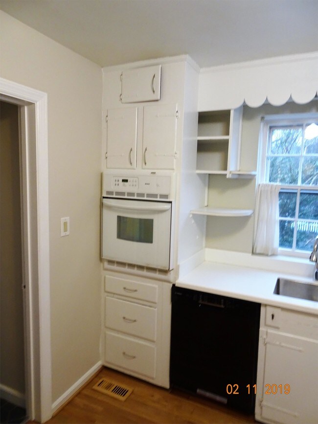 Foto del edificio - 3016 Oliver St NW
