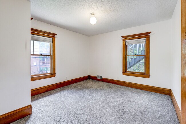 Building Photo - 610 Capitol Blvd