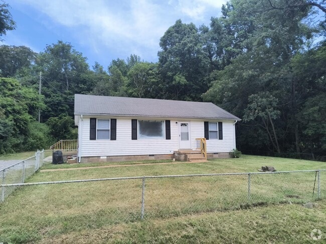 Building Photo - 807 E Happy Hollow Dr