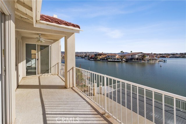 Foto del edificio - 18075 Lakeview Dr