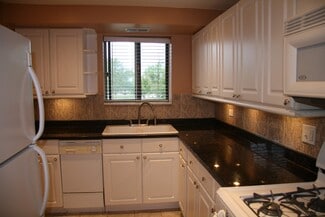 Building Photo - 1463 Mercury Dr