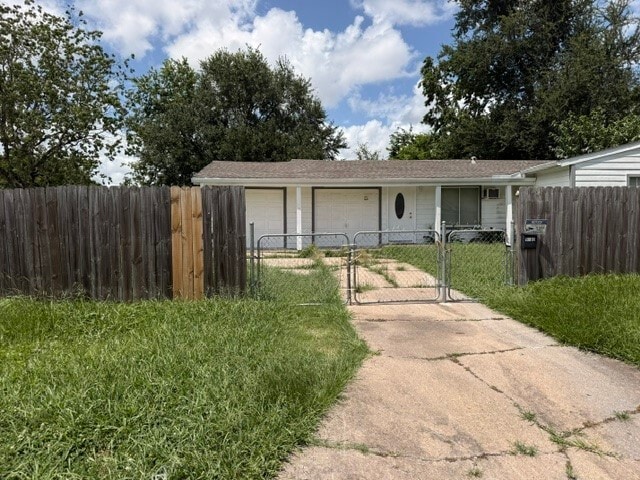 Building Photo - 5103 Willow Glen Dr