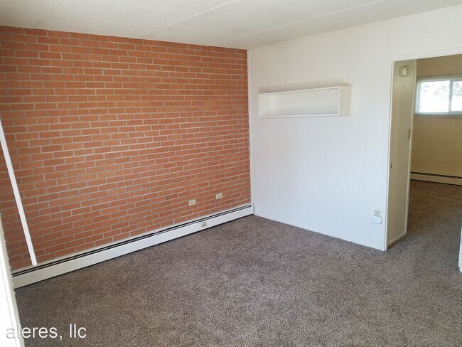 Foto del edificio - 305 1st Ave NW