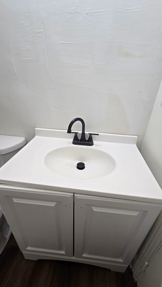 Foto del edificio - 614 1st St S