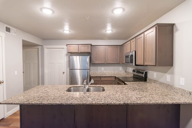 Foto del edificio - Gorgeous 3-Bed, 2-Bath Condos in Easton Pa...