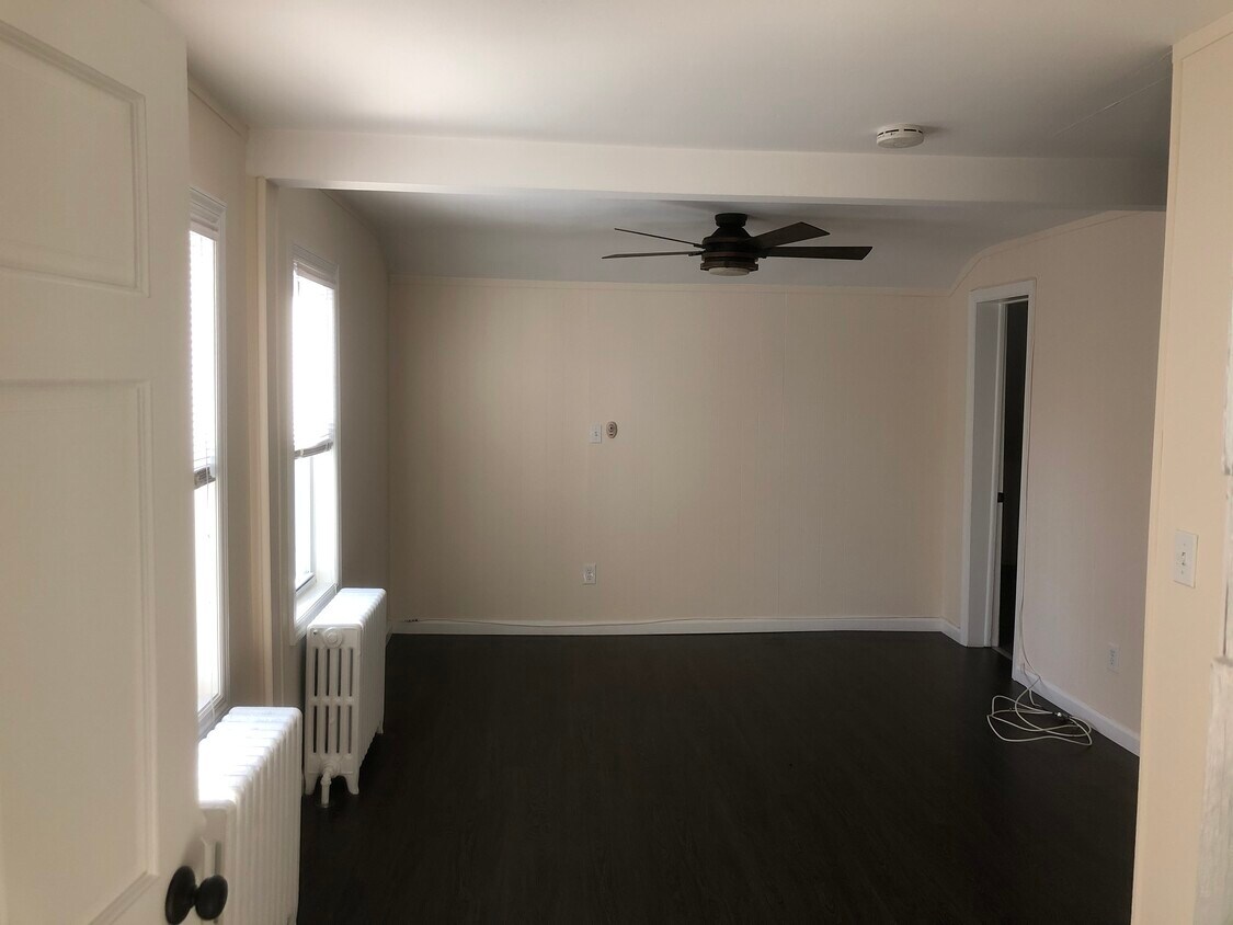 Living Room - 106 Hastings Ave
