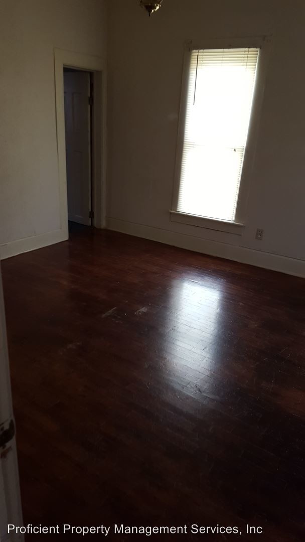 Building Photo - 2 br, 1 bath House - 315 N 6th St