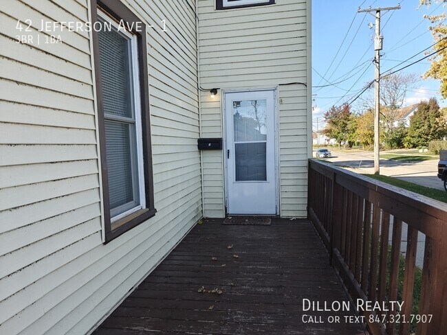 Foto del edificio - 42 Jefferson Ave