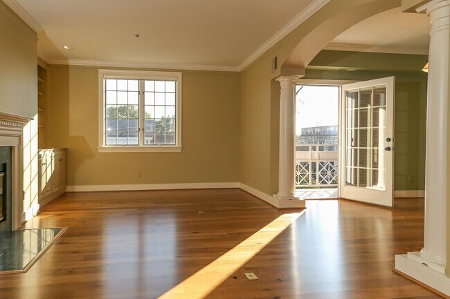 Foto del edificio - 253 E Jefferson St