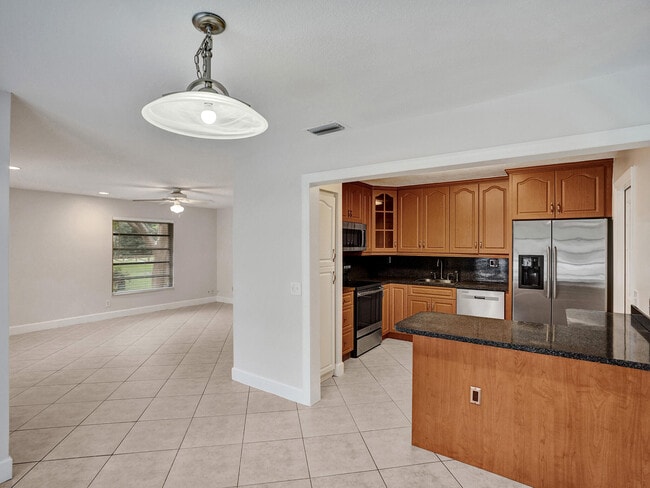 Building Photo - 3747 E Valley Green Dr