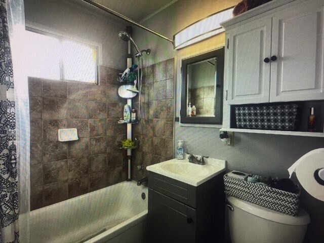 Foto del edificio - 1401 Spear Ave