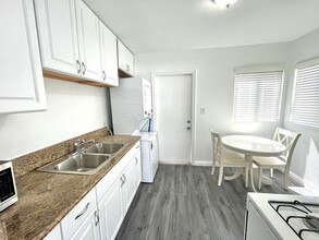 Building Photo - 11634 Cedar Ave