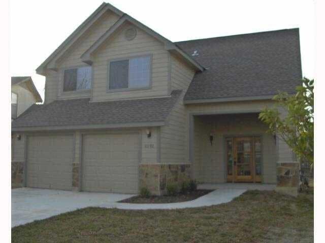 Building Photo - 2102 Laura Ct