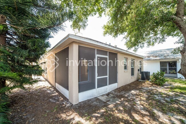 Building Photo - 348 Myrtlewood Rd