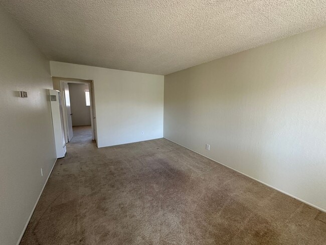 Foto del edificio - 1089 Oakmont Dr