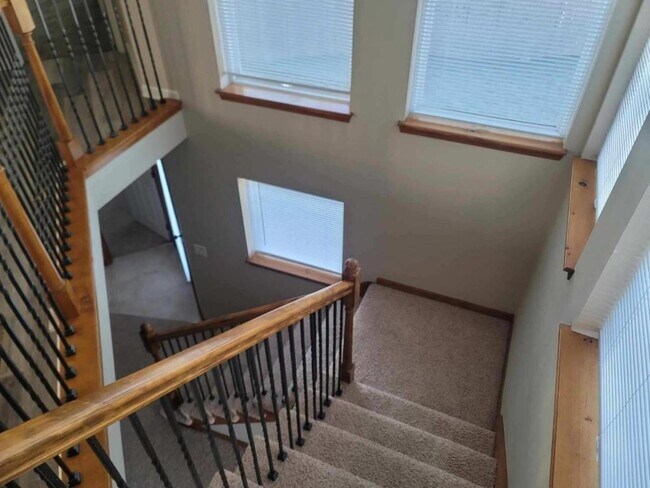 Building Photo - 2307 Summit Trail