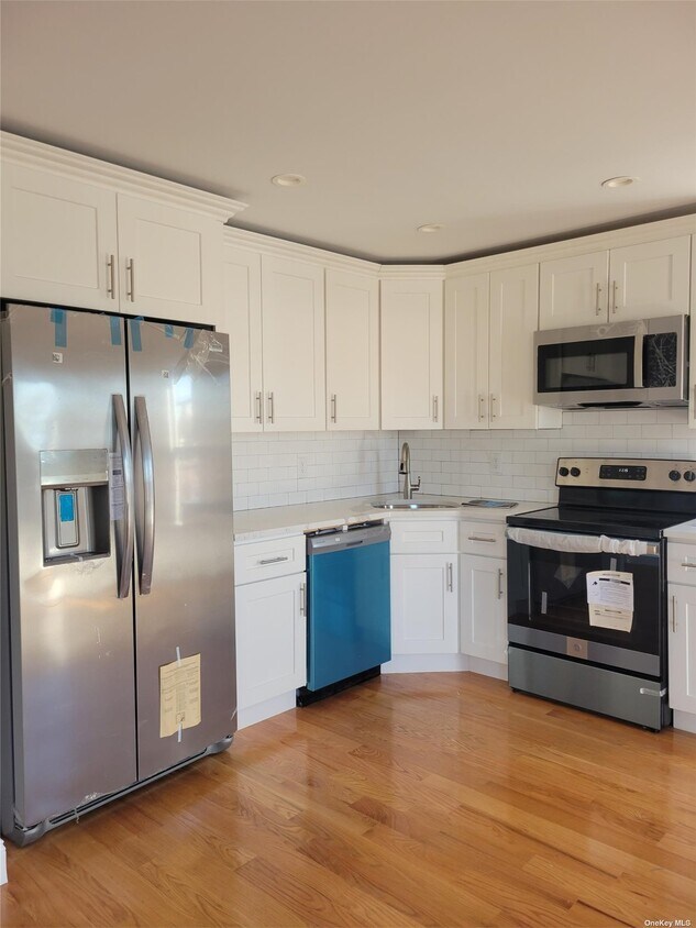 Foto principal - 116-43 Newburg St
