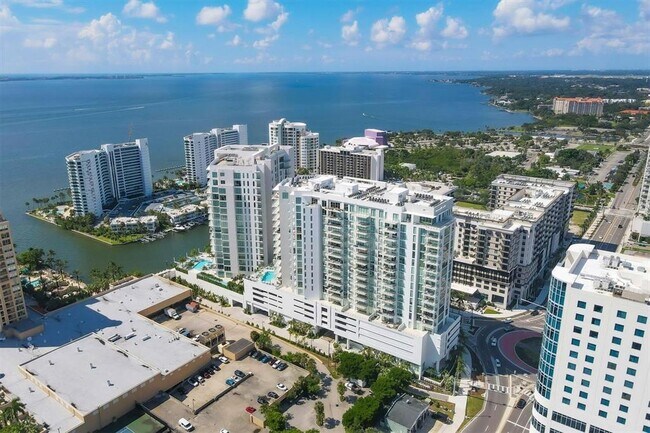 Building Photo - 301 Quay Commons Dr