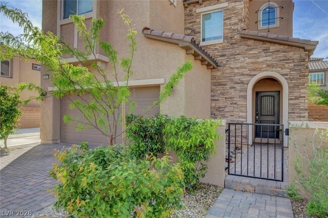 Building Photo - 8067 Tank Loop St