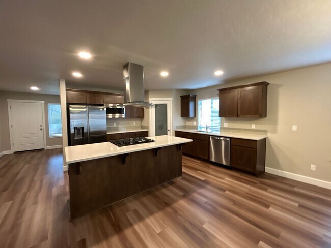 Foto del edificio - Beautiful 3 Bedroom / 2 Bathroom Home in S...