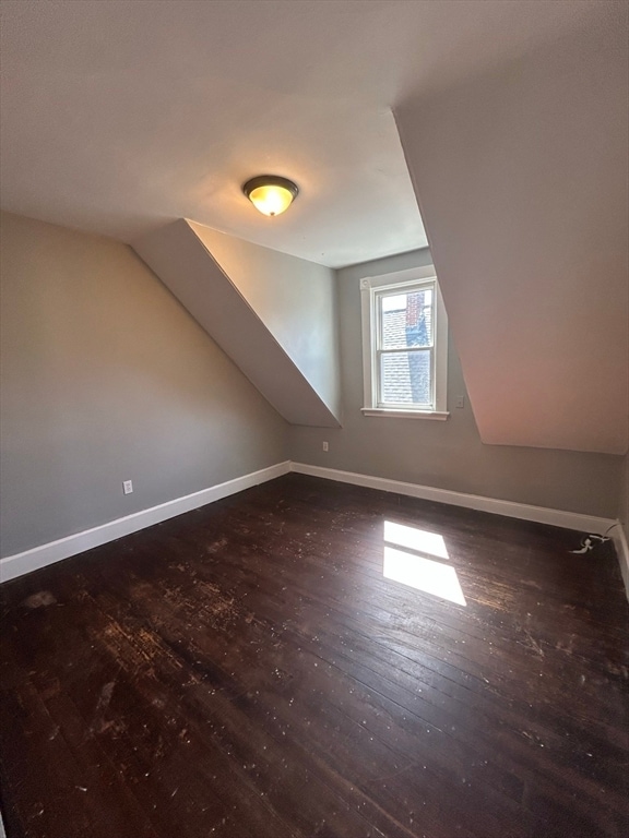 Building Photo - 205 Tinkham St