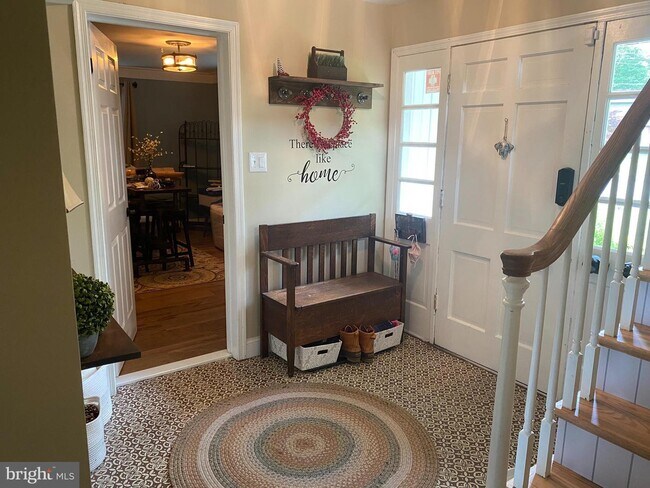 Foto del edificio - 8704 Greystone Pl