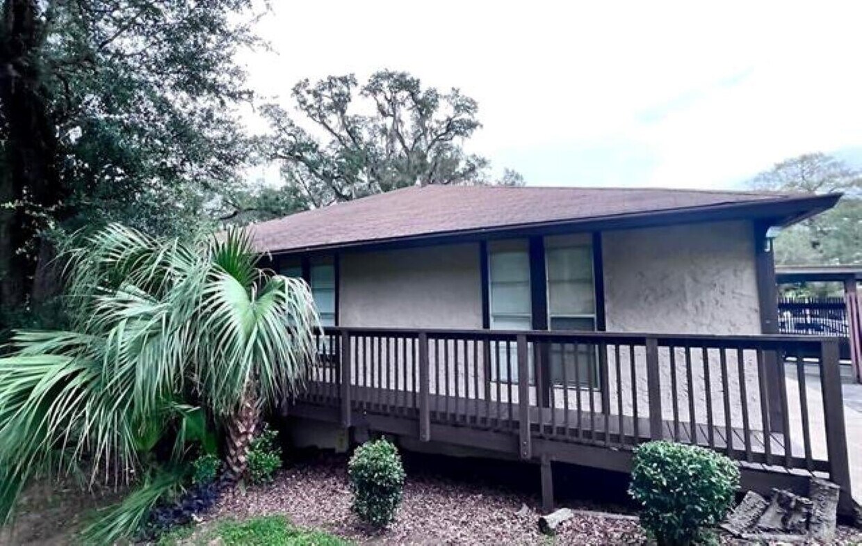 Primary Photo - 414 Westwood Dr