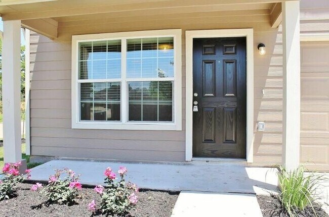 Foto del edificio - 5476 Quail Cove Ln