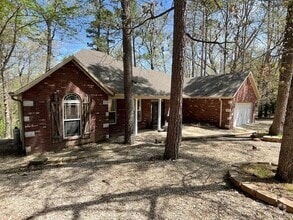 Building Photo - 1 Harcourt Ln