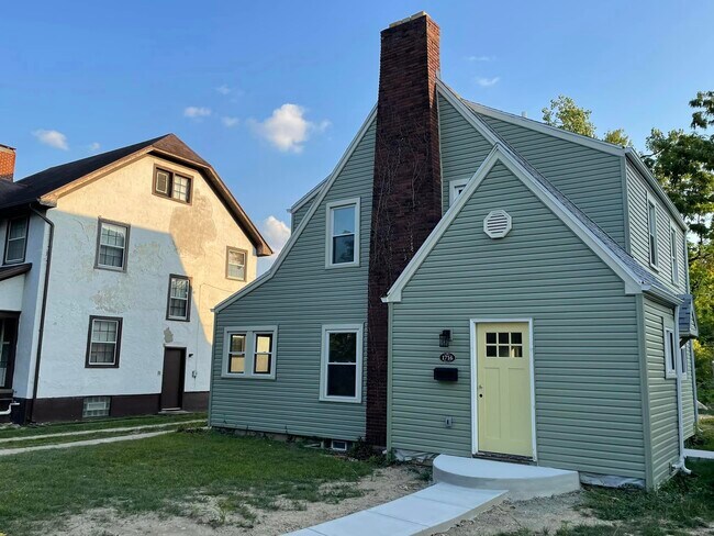 Foto del edificio - 1716 Salem Ave