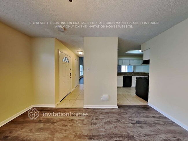 Building Photo - 11911 N Youngwood Ln