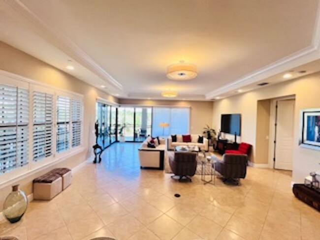 Foto del edificio - Annual Furnished rental available in Tibur...
